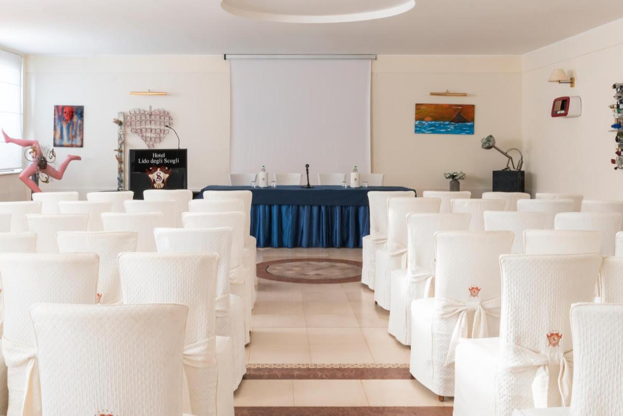 Hotel Lido degli Scogli Crotone Esterno foto